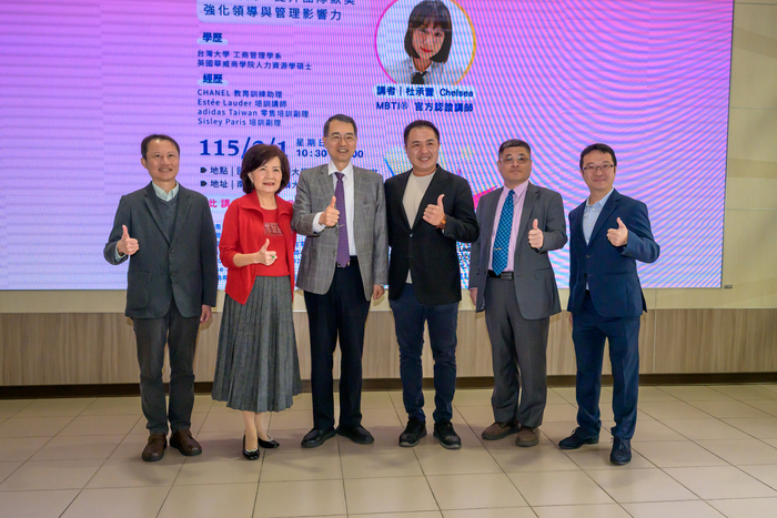 櫻花季校友回娘家