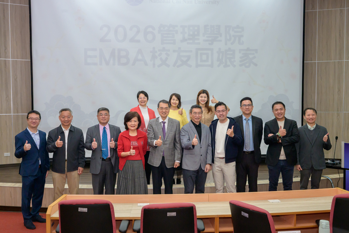 櫻花季校友回娘家