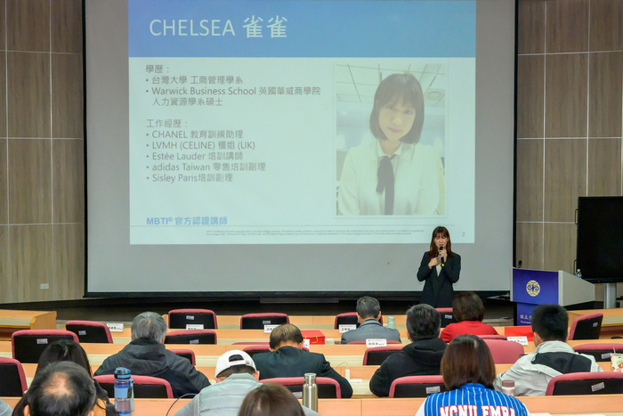 櫻花季校友回娘家