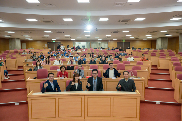 櫻花季校友回娘家