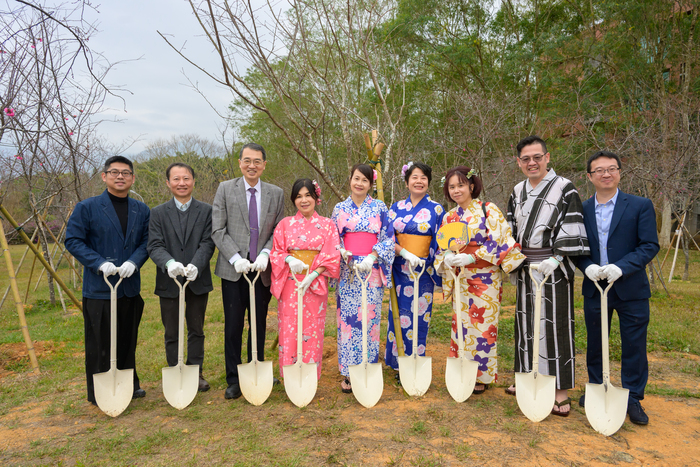 櫻花季校友回娘家